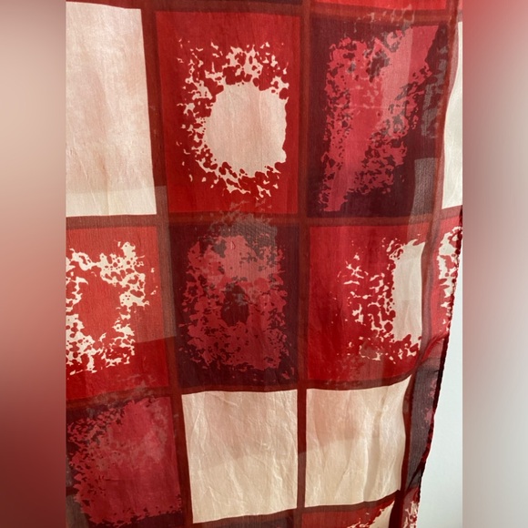 Red and cream vintage silk scarf - Picture 2 of 4